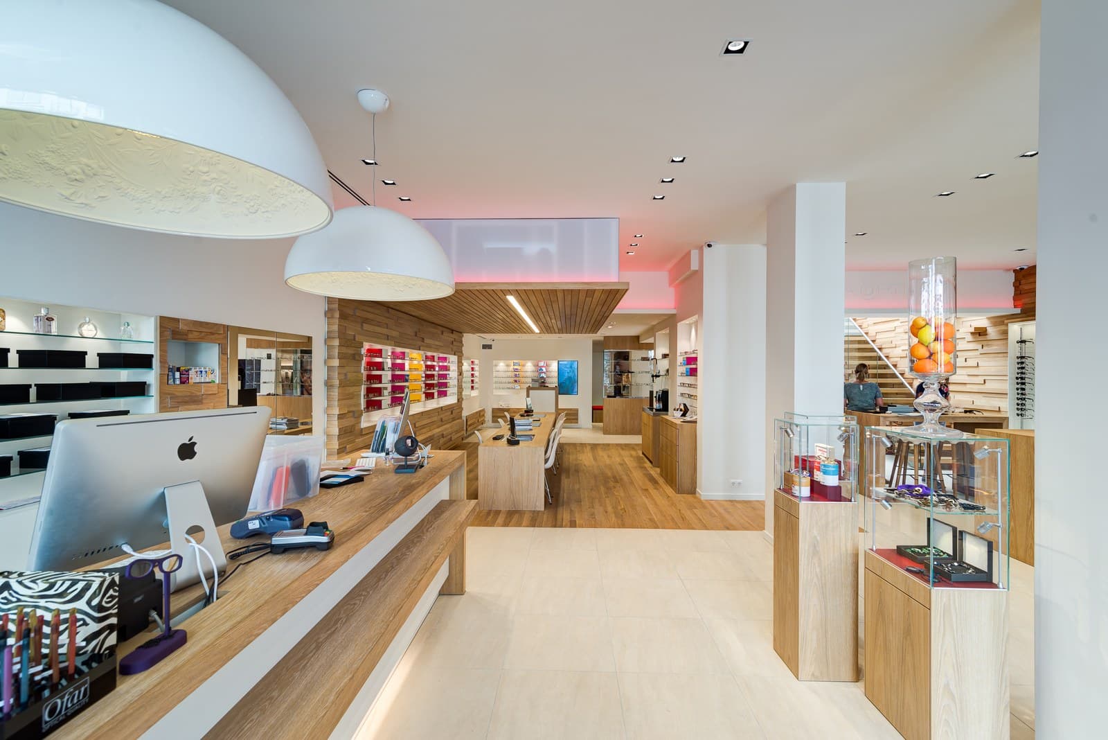 Magasin d'optique — vue 1/3